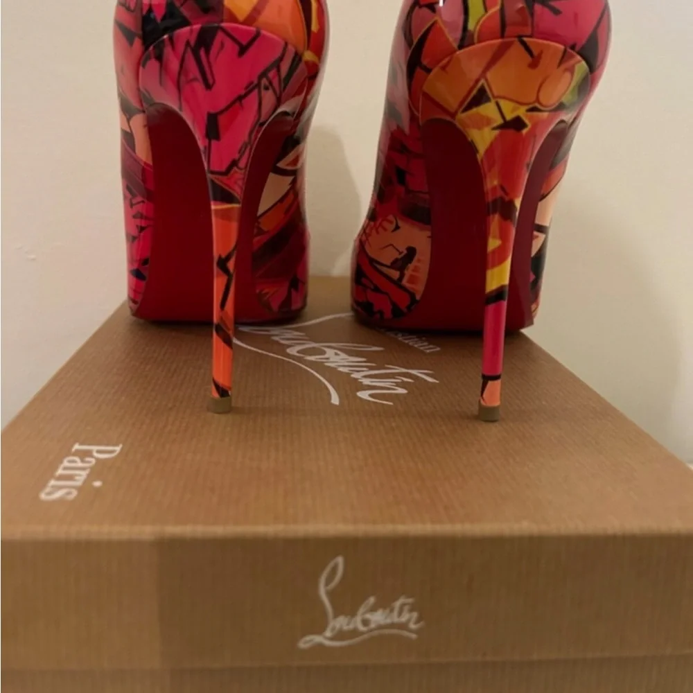 Christian Louboutin Pigalle Follies 100 Pat Metrograf Multicolor Graphic Heels - Picture 8 of 11